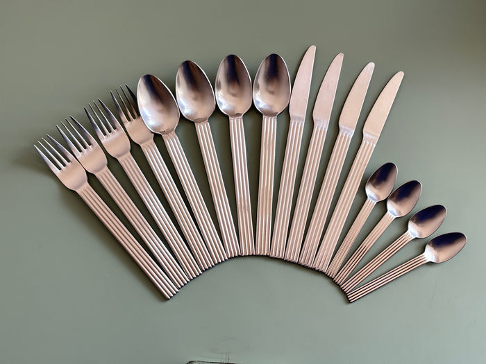 16 pièces Ikea vintage Strateg made in south korea