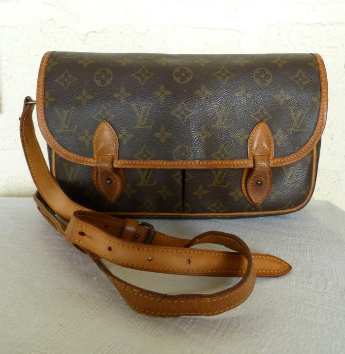Sac bandoulière Louis Vuitton gibecière pm monogram vintage (1992)