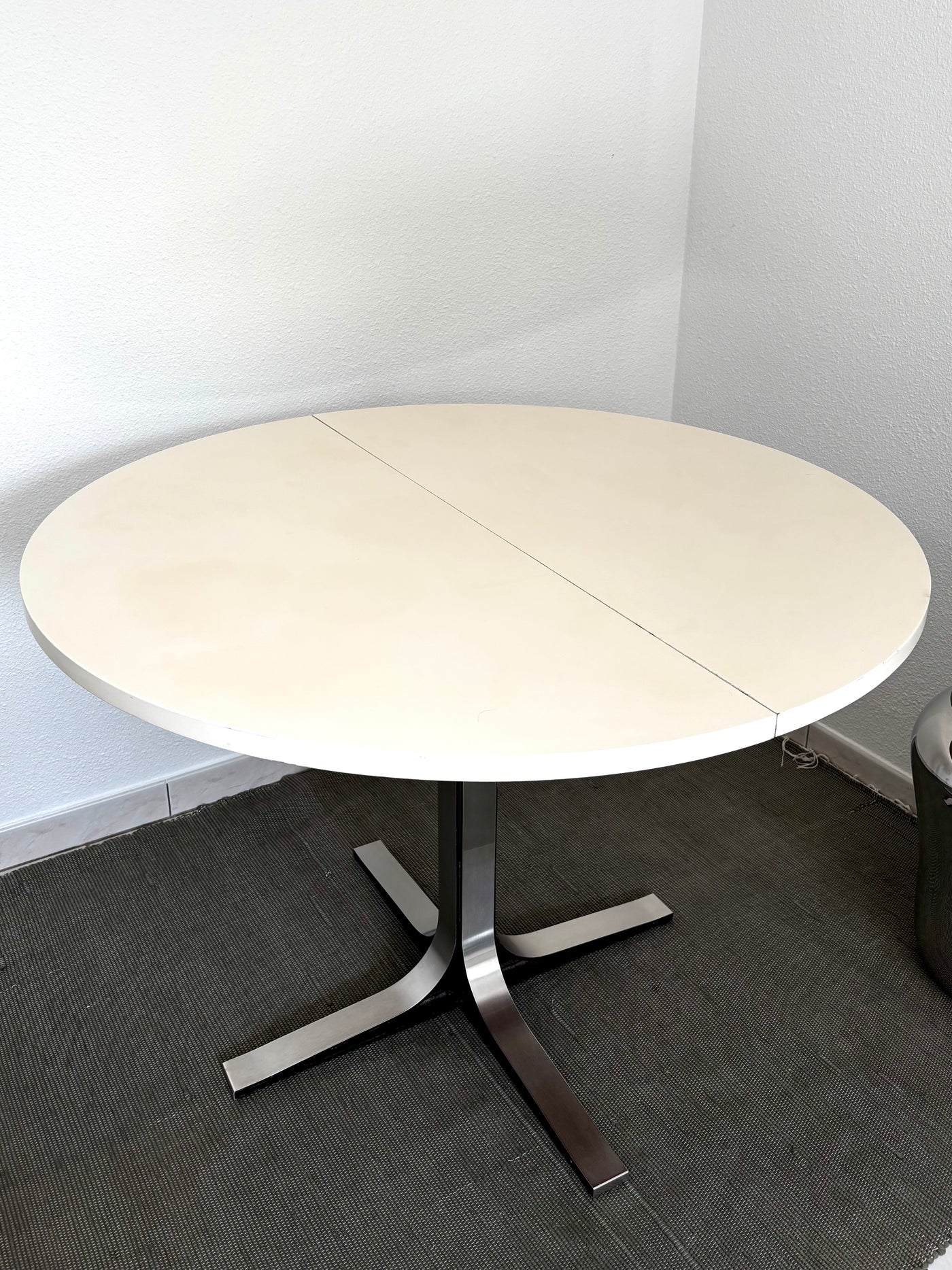 Table modulable JLR