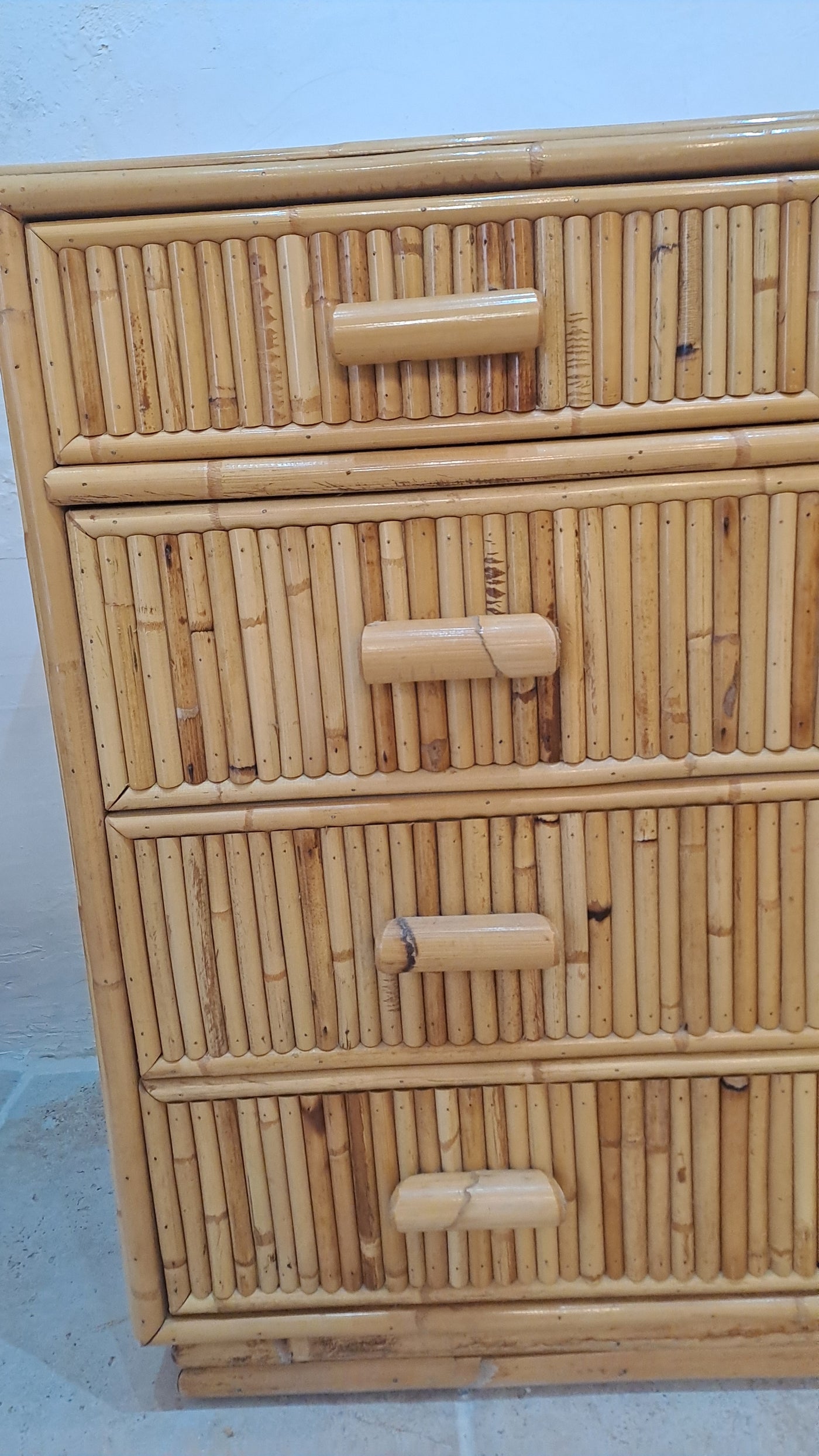 Commode en rotin