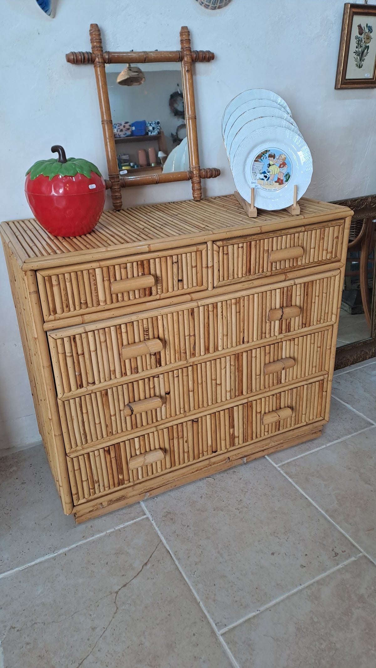 Commode en rotin