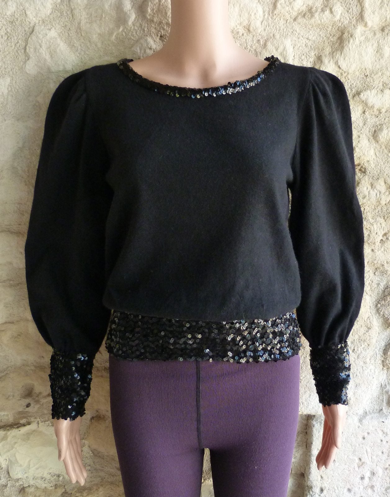 Pull Archive Yves Saint Laurent Tricot vintage 80s laine angora à sequins 38/m