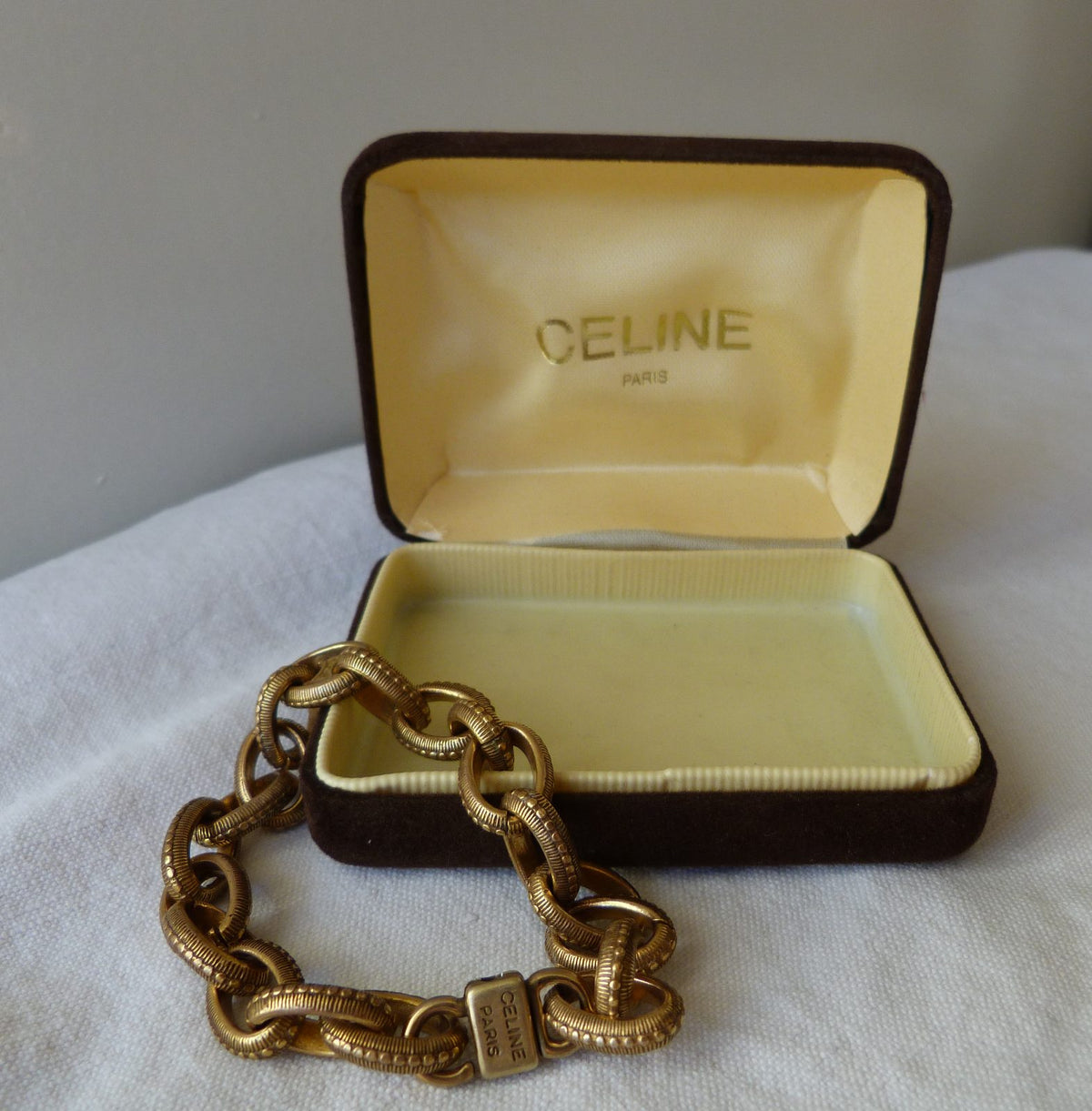 bracelet gourmette vintage CELINE triomphe c1988-1992 laiton doré écrin d'origin