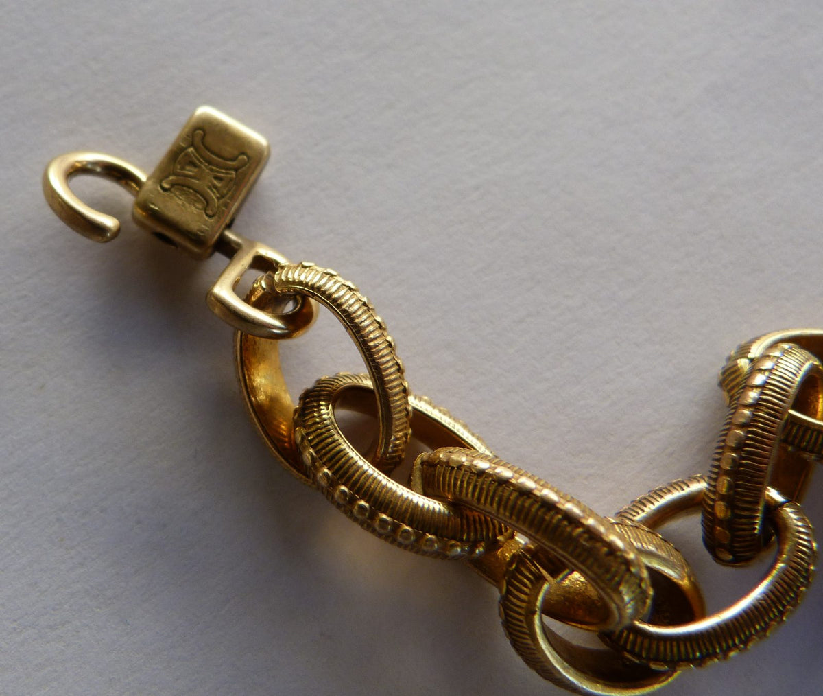 bracelet gourmette vintage CELINE triomphe c1988-1992 laiton doré écrin d'origin