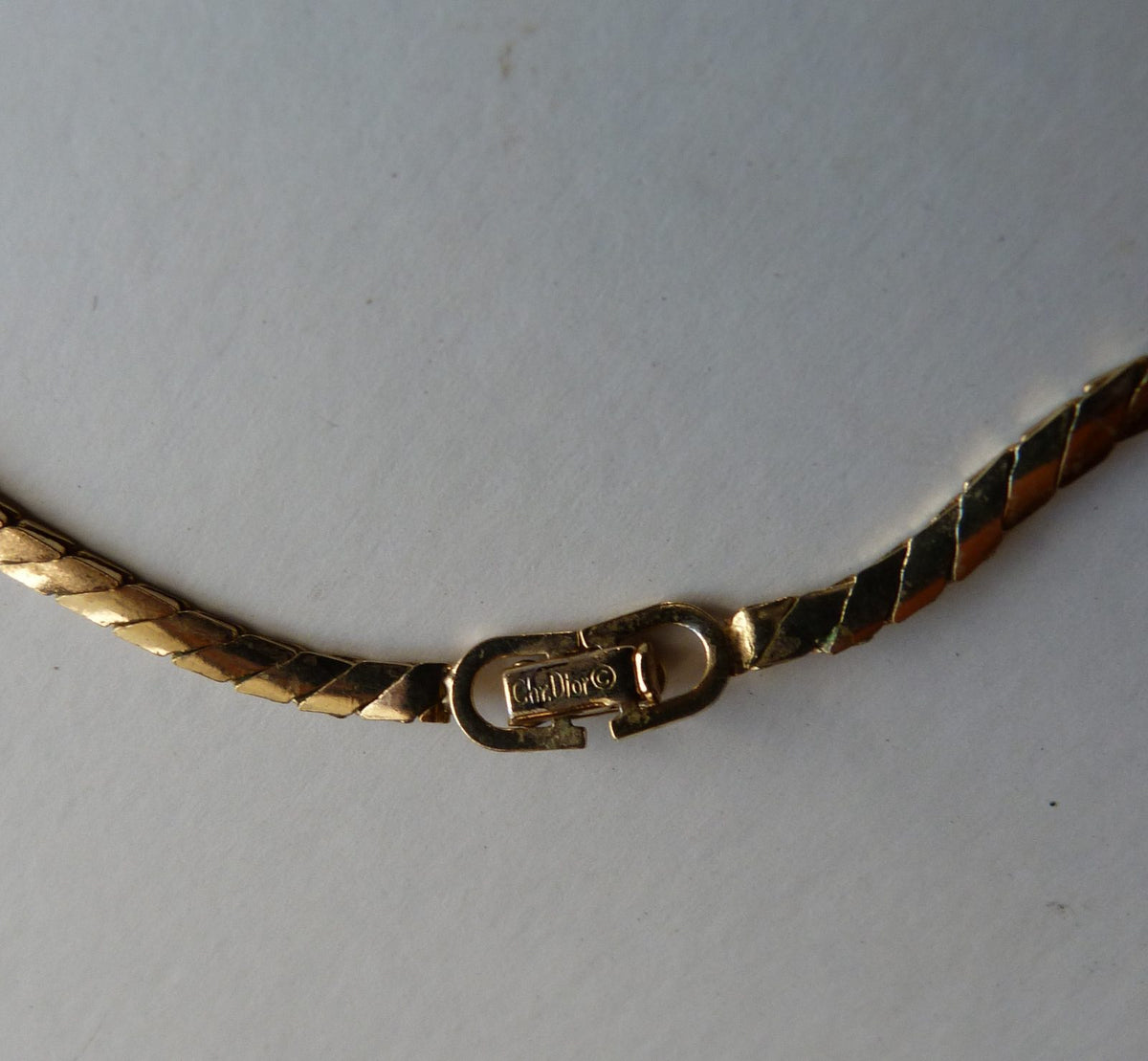 collier avec grand pendentif Christian Dior Vintage (période années 1970 / 1980)
