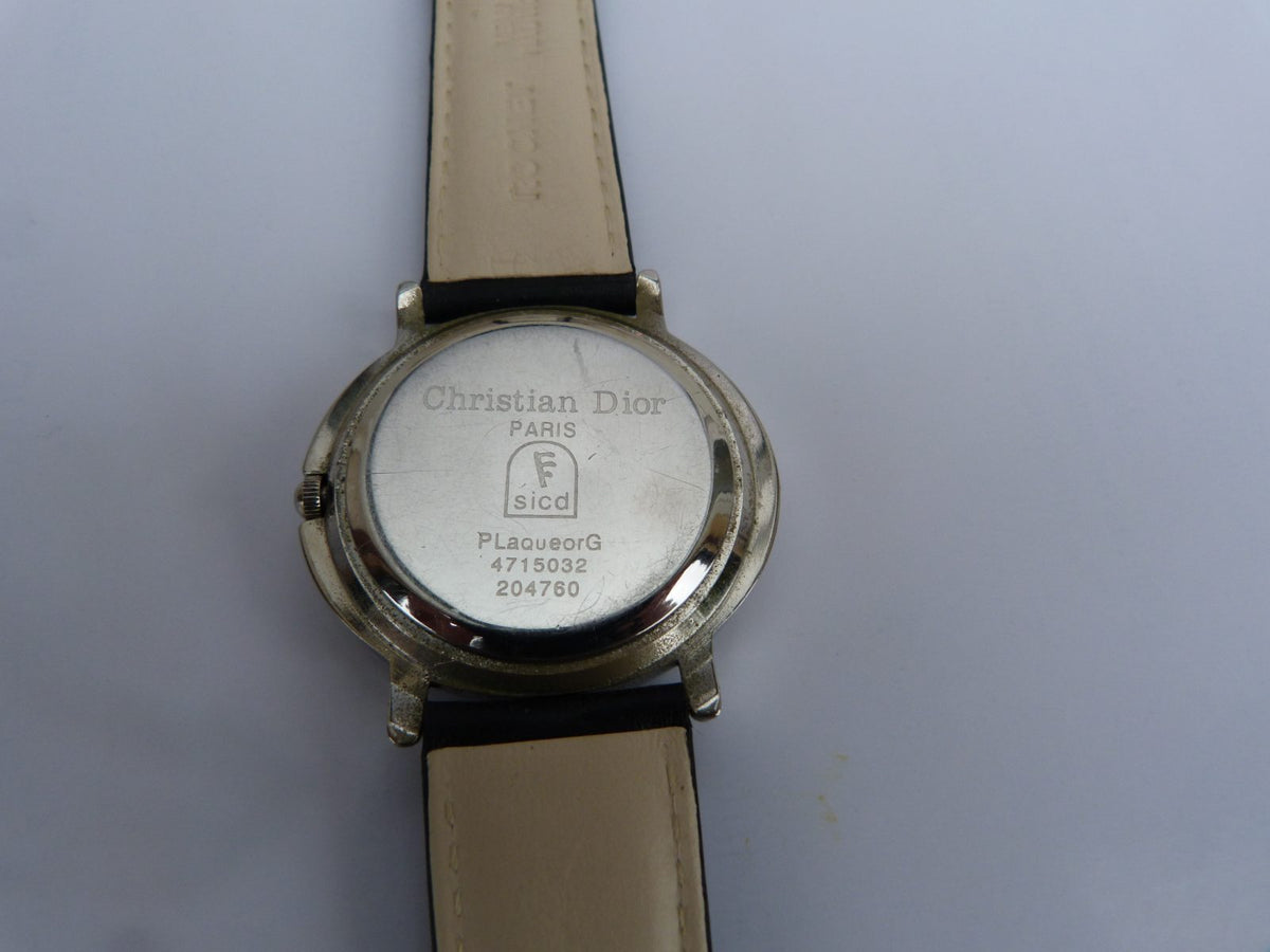 montre femme vintage 90/00s christian Dior 4715032 boîtier ovale cadran monogram