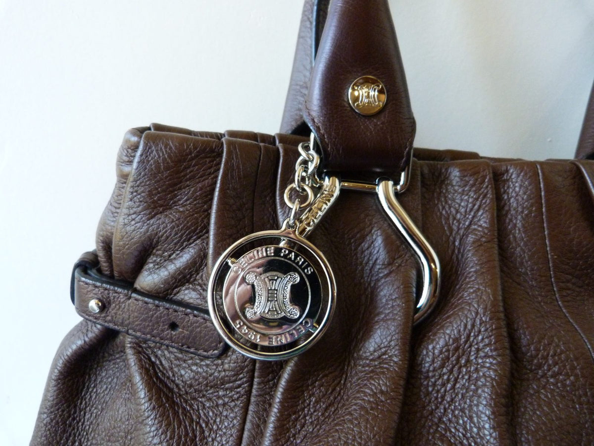 Grand sac CELINE modèle Pillow cuir marron années 2000