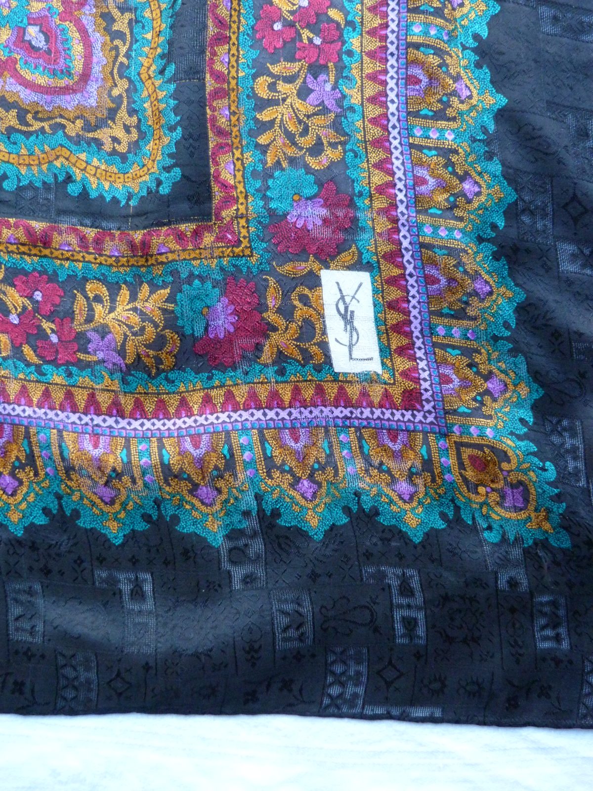 grand châle laine/soie YSL inspiration "ballets russes" circa 1985/92