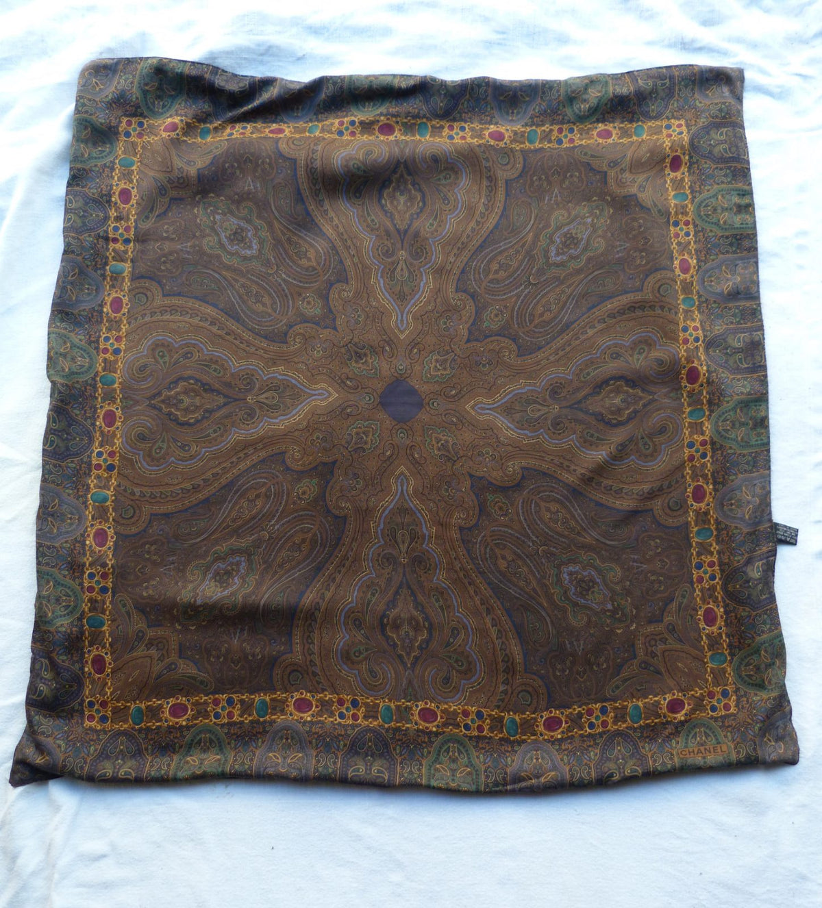 foulard carré Chanel soie/laine façon cachemire bijoux byzantins Circa 1985/92