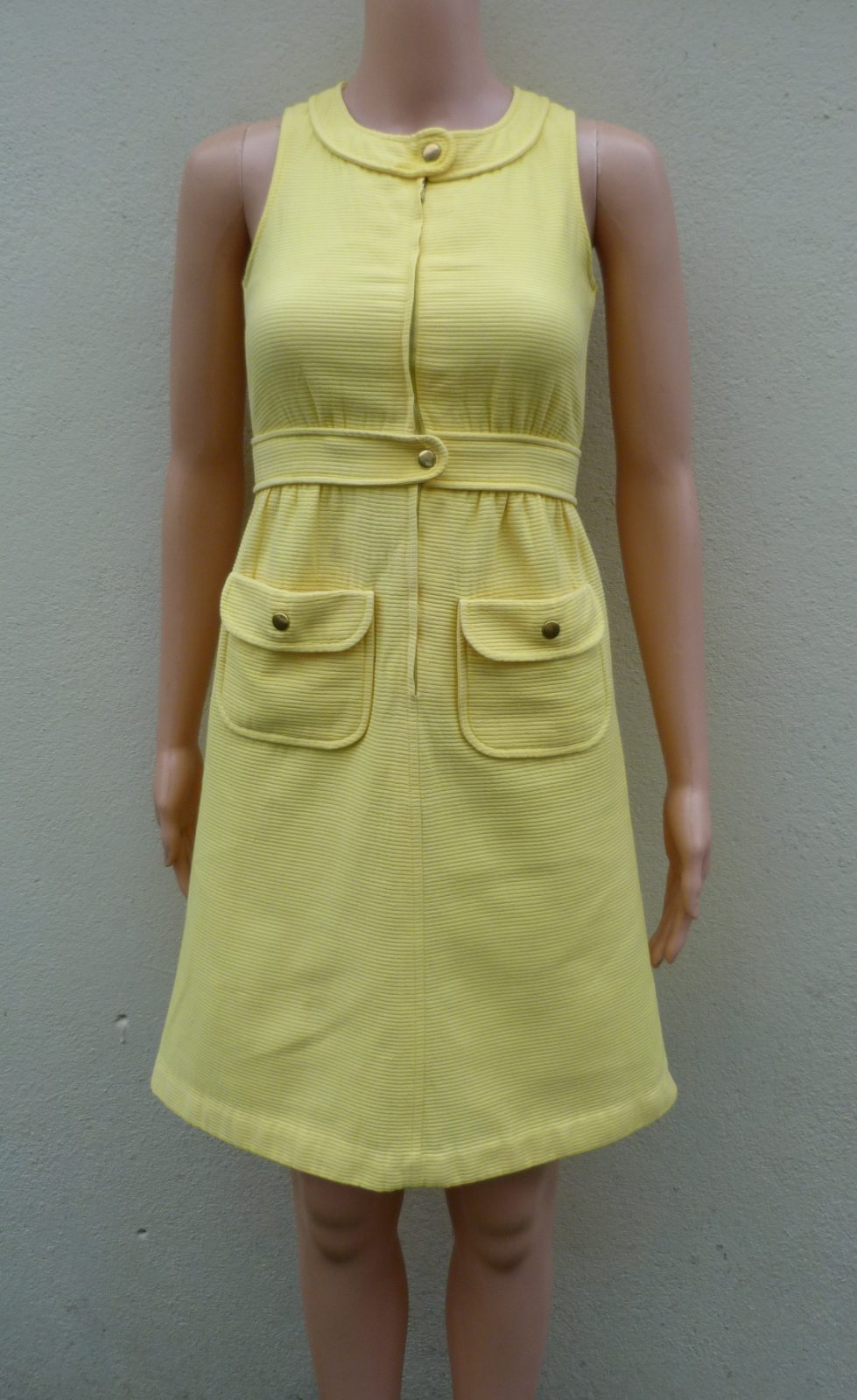 robe vintage Courrèges ligne hyperbole années 70 jaune 32/34 maxi