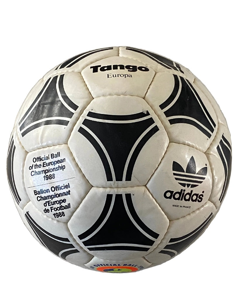 Ballon de foot ADIDAS TANGO EUROPA 1988 officiel d’époque COLLECTOR