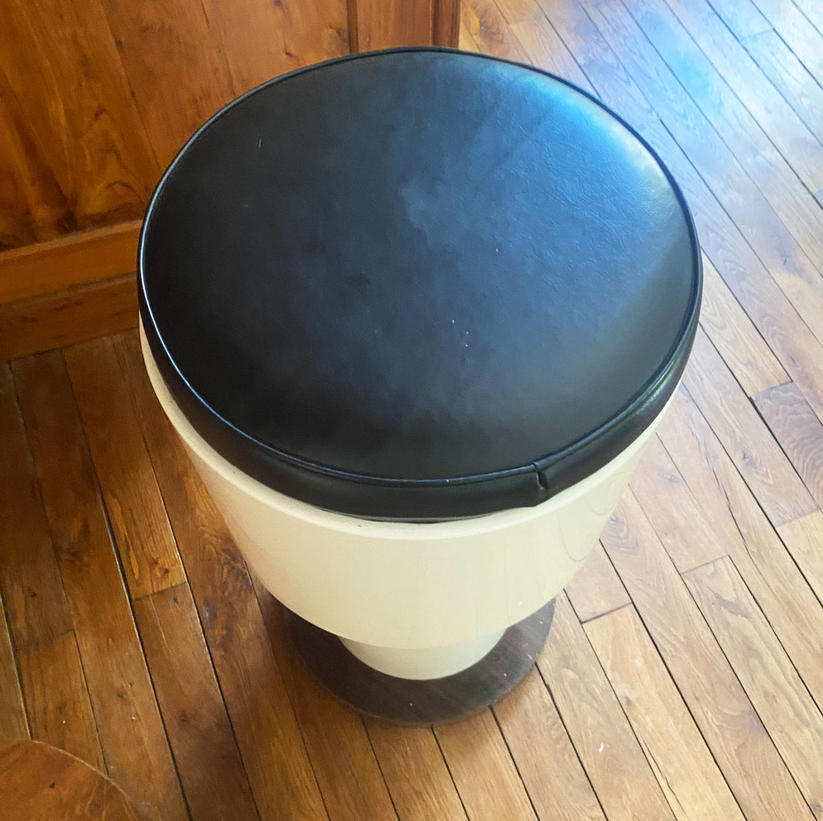 tabouret  attribué à Joe Colombo italie années 60