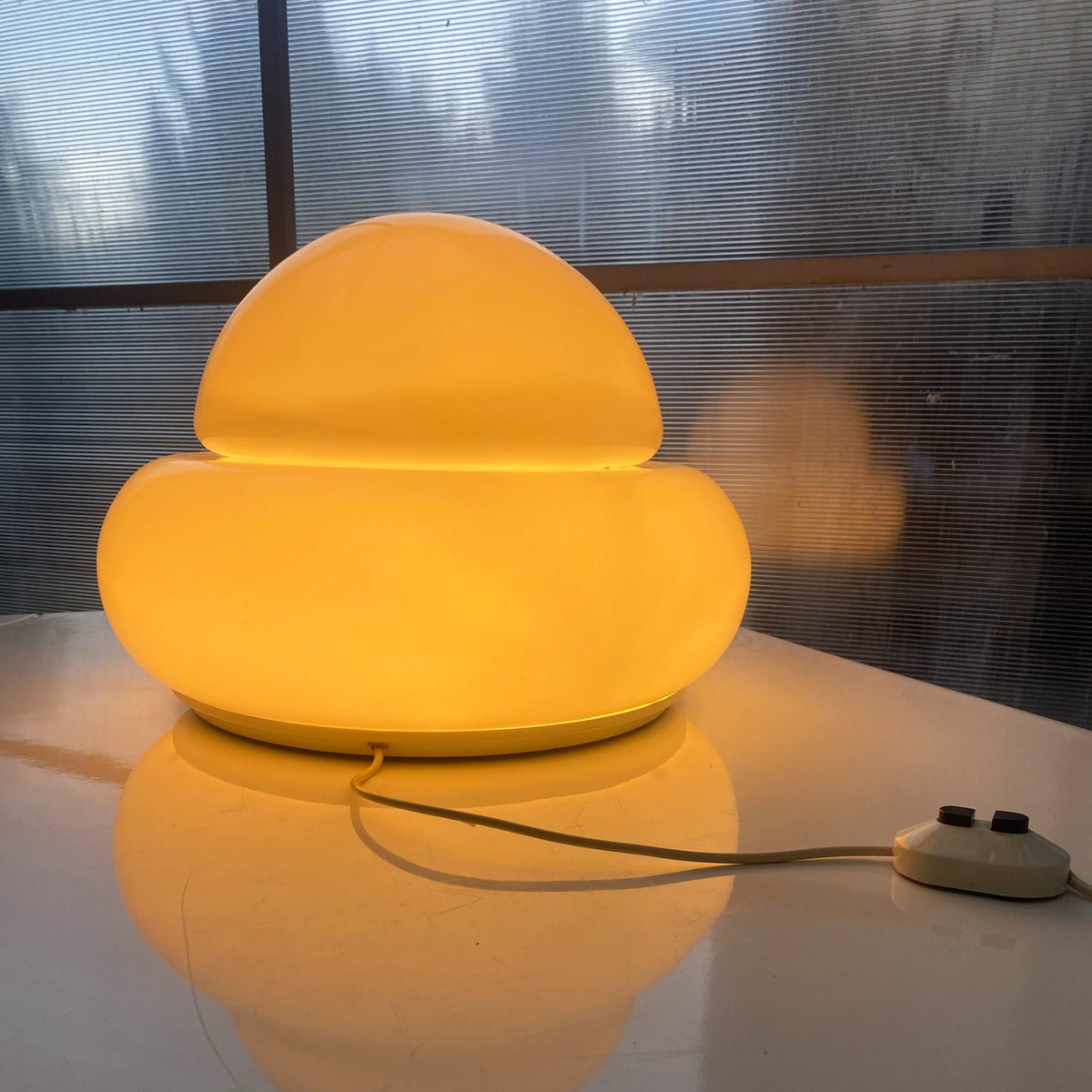 Lampe space age XXL de Luigi Massoni pour Harvey Guzzini