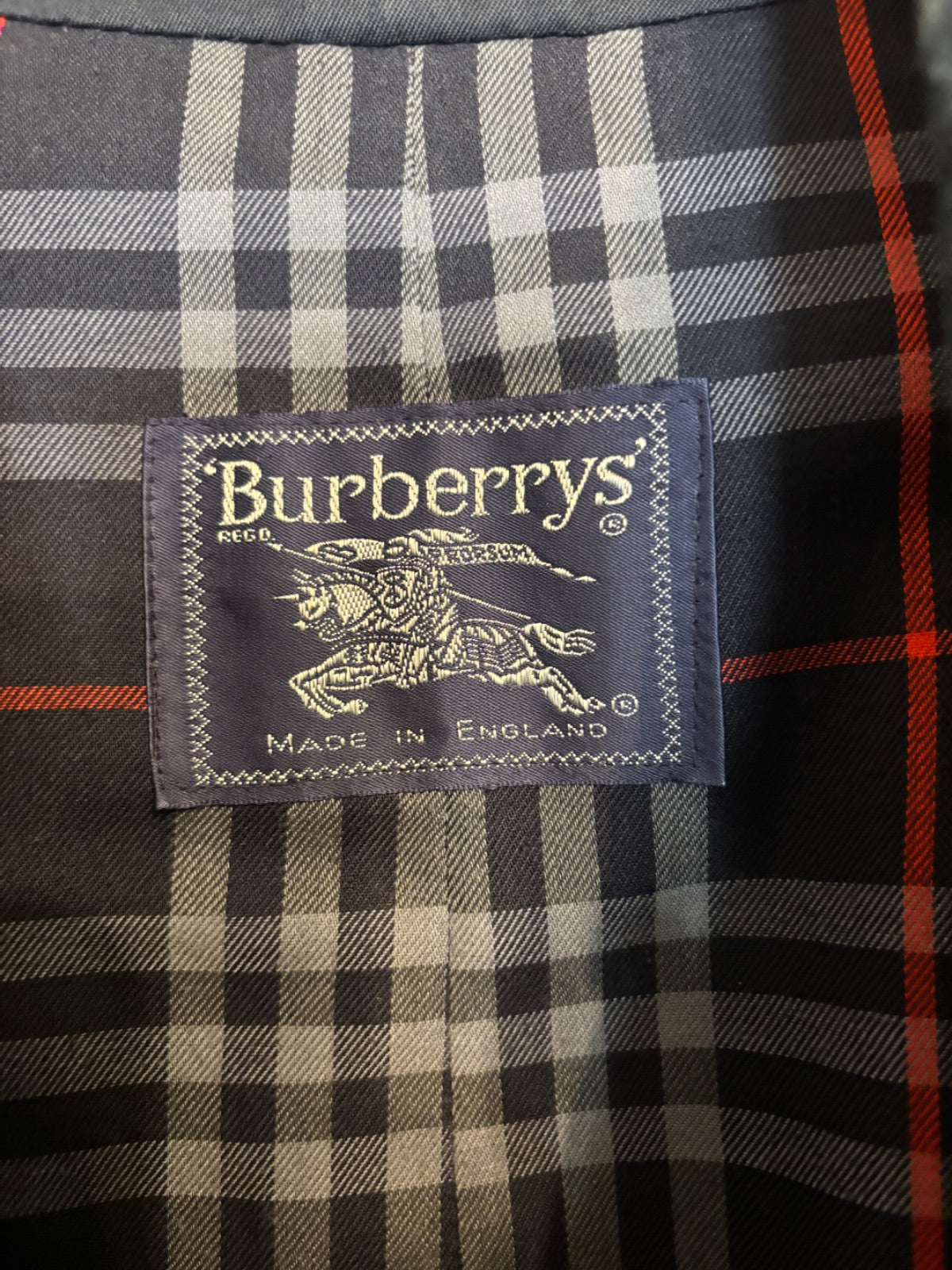 trench burberrys