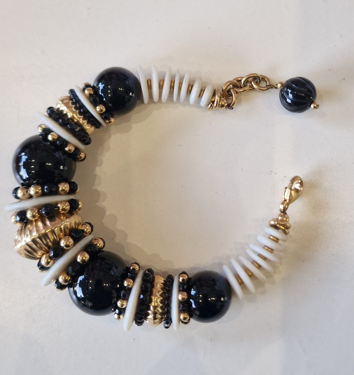 Bracelet Créateur en Pierres Naturelles – Onyx Noir, Agate & Nacre Blanche