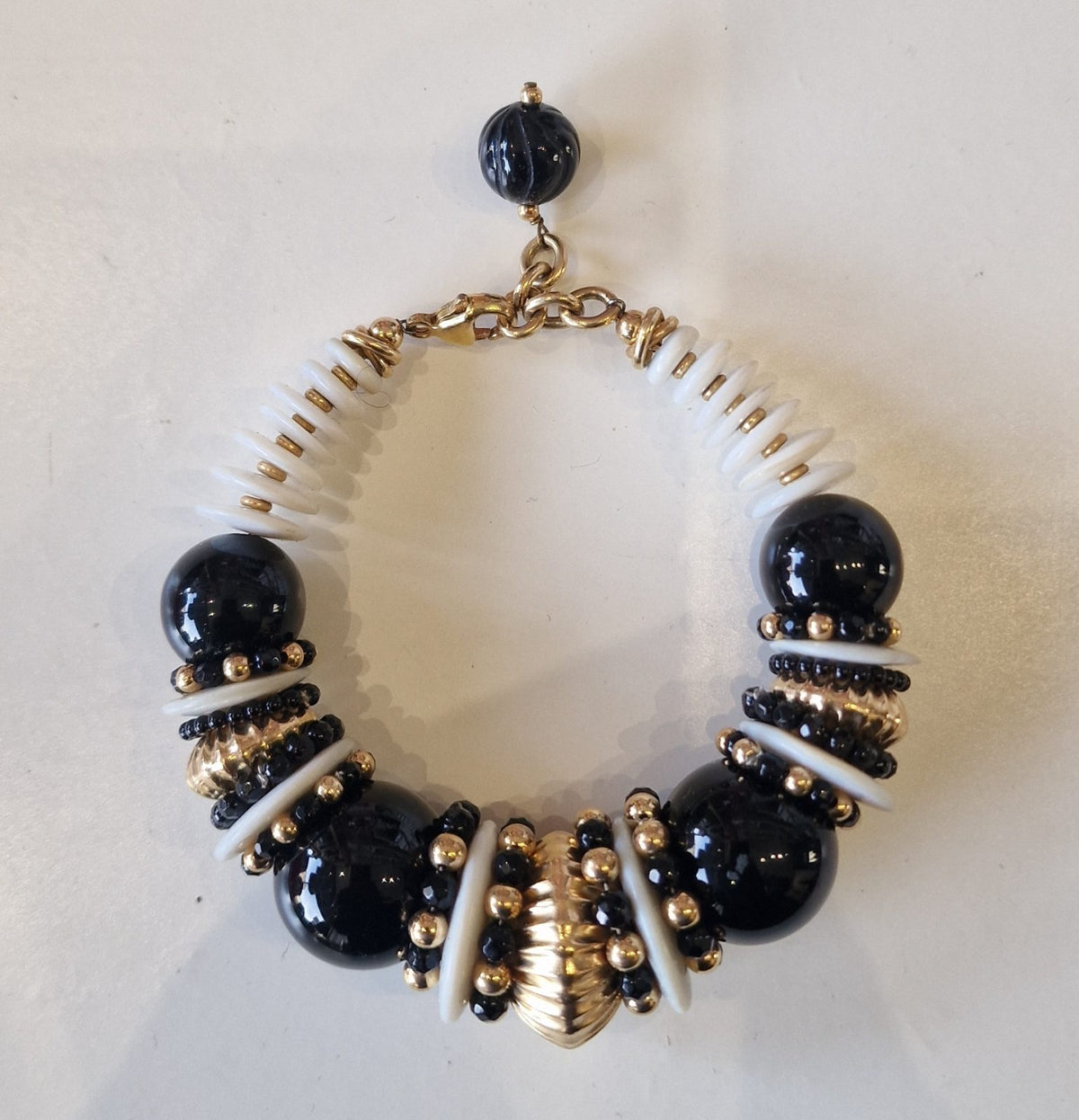 Bracelet Créateur en Pierres Naturelles – Onyx Noir, Agate & Nacre Blanche