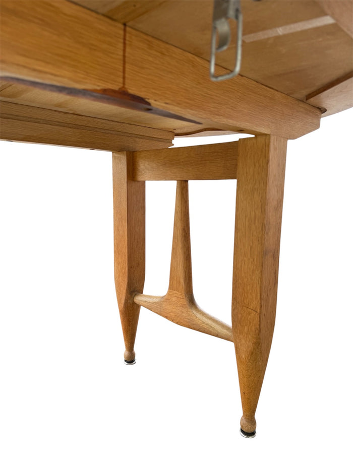 Table Guillerme & Chambron – Chêne massif – Années 1960