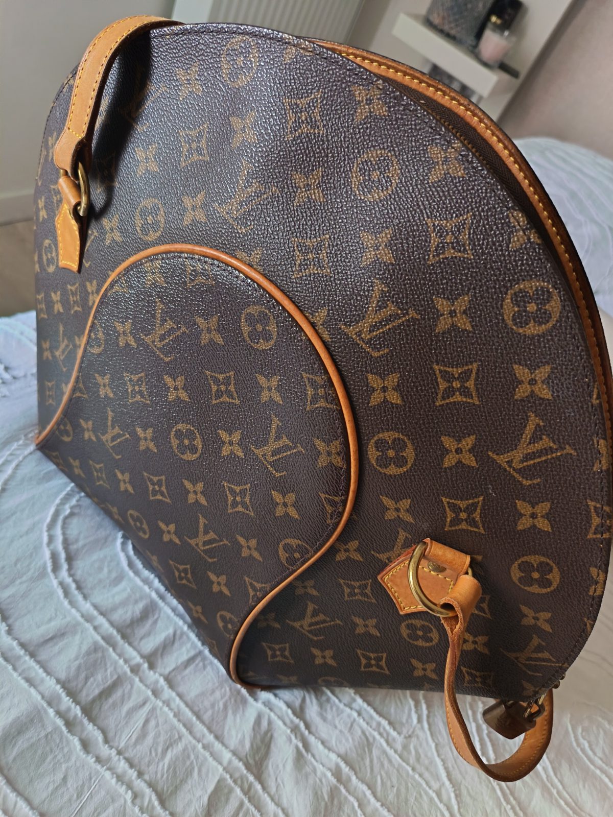 ​Sac Louis Vuitton Ellipse – Authentique (Certifié Entrupy)