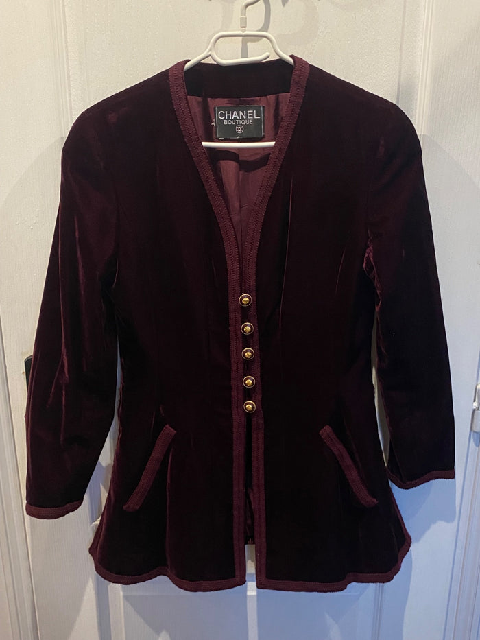 Blazer Chanel en velours bordeaux taille 38