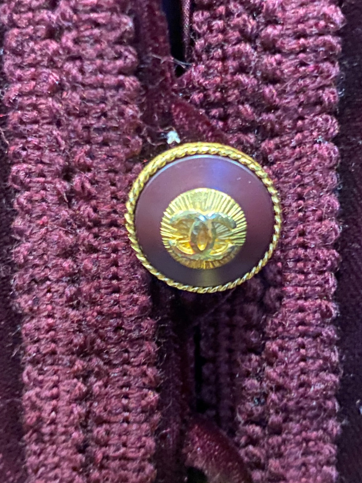 Blazer Chanel en velours bordeaux taille 38
