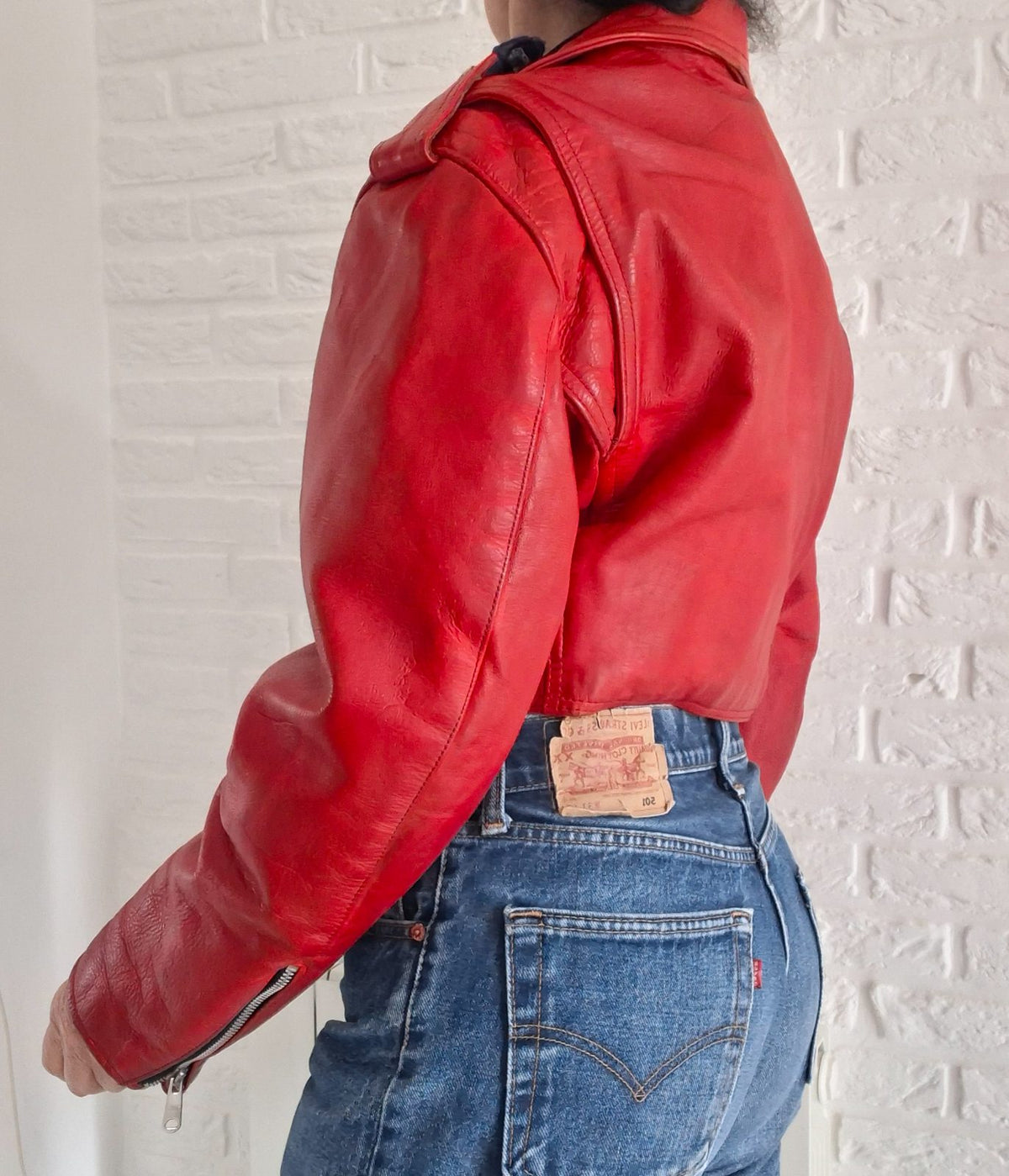 Perfecto en cuir rouge