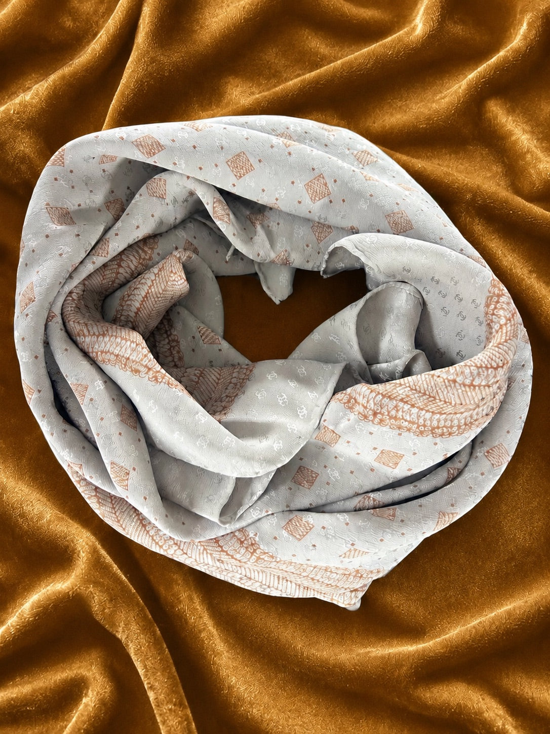 Carré de soie Chanel