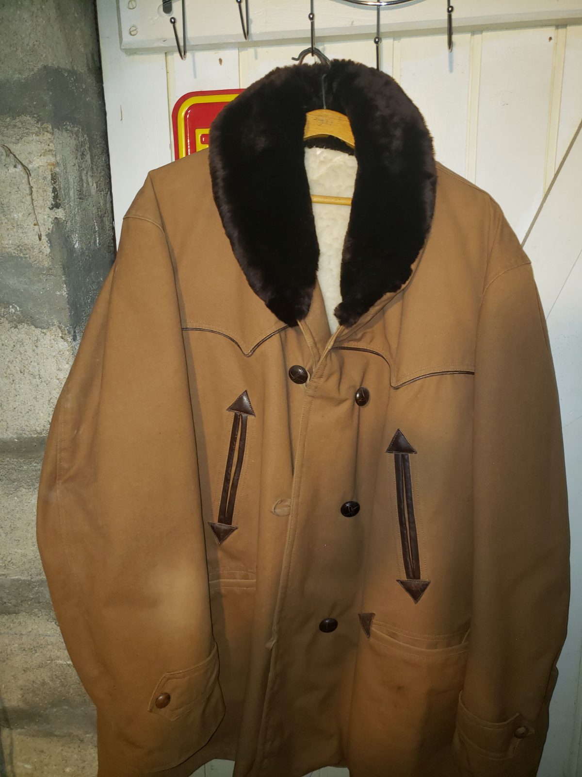 Manteau en peau canadienne