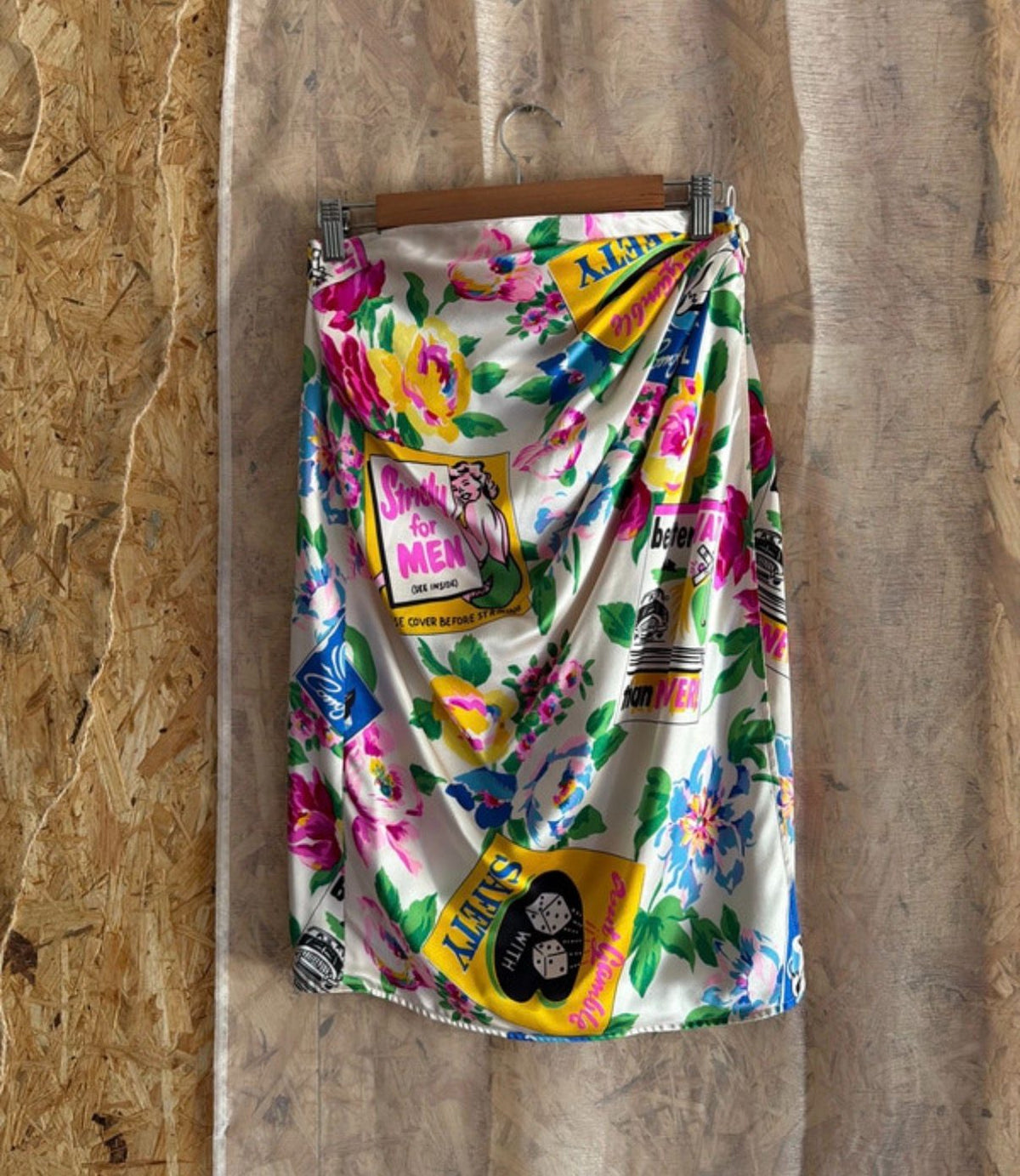 Jupe vintage Ungaro Parallèle Paris 100% soie imprimé florales années 80/90