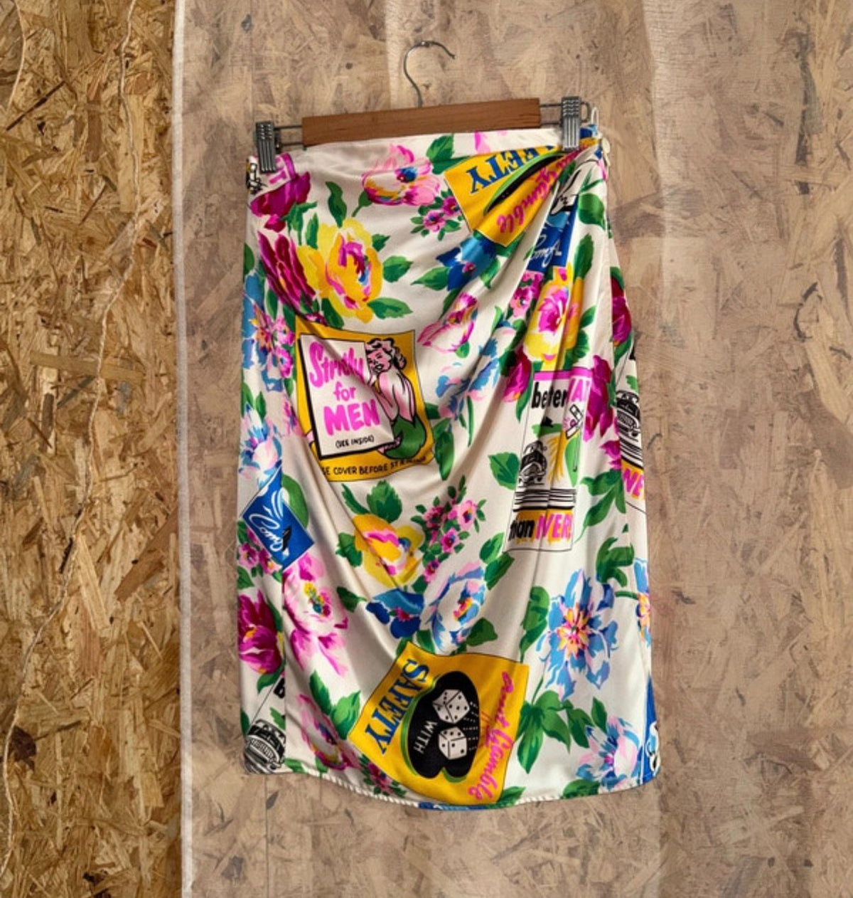 Jupe vintage Ungaro Parallèle Paris 100% soie imprimé florales années 80/90