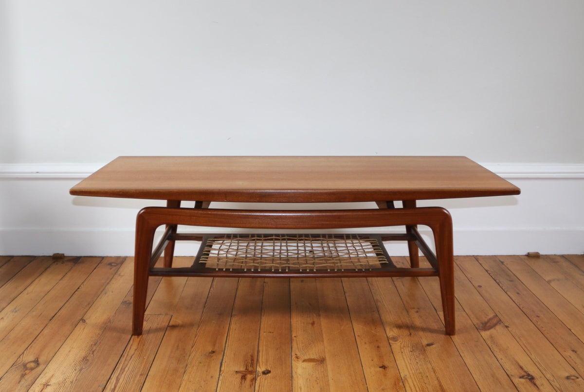 Table basse scandinave vintage teck Hovmand Olsen, 1960