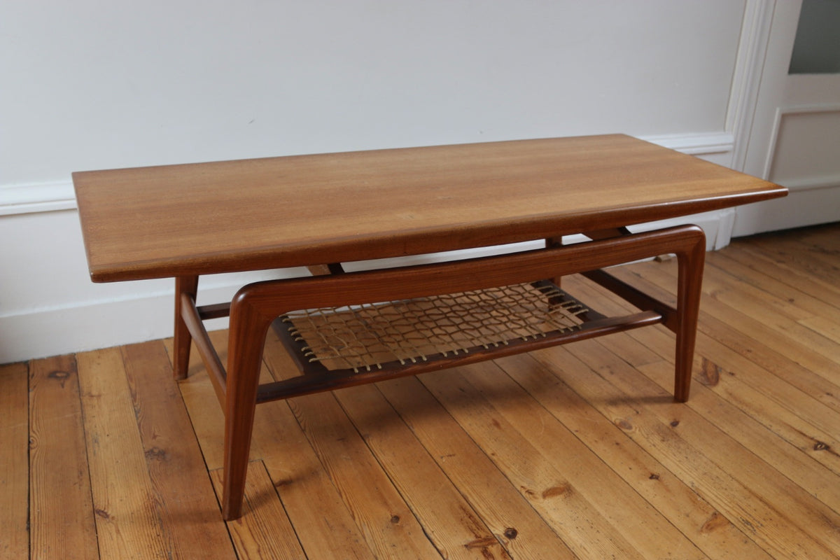 Table basse scandinave vintage teck Hovmand Olsen, 1960