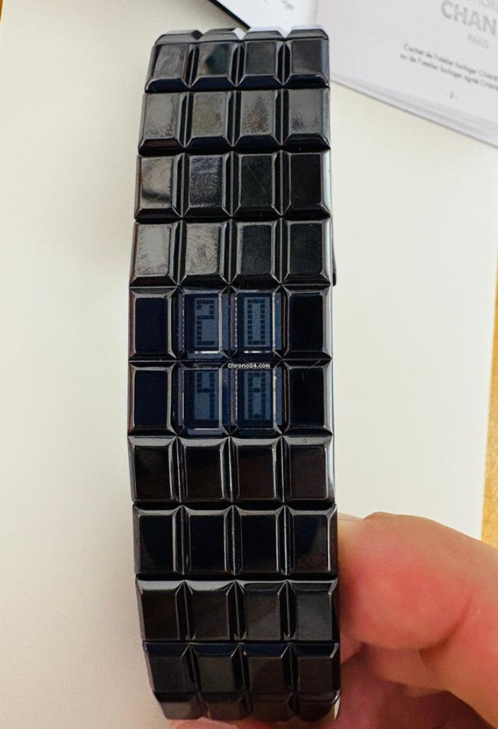 Chanel montre céramique chocolat
