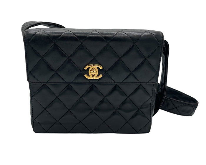 CHANEL VINTAGE BLACK LEATHER