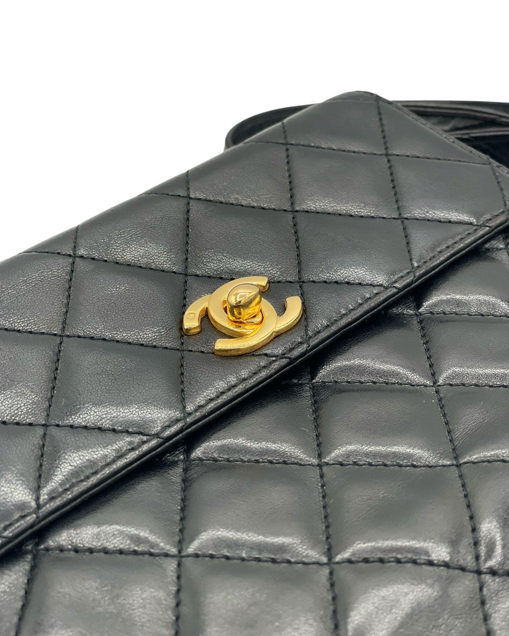CHANEL VINTAGE BLACK LEATHER