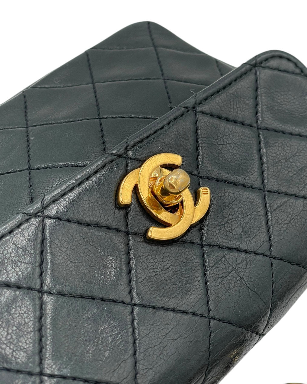 CHANEL CLASSIC VINTAGE EXTRA SMALL