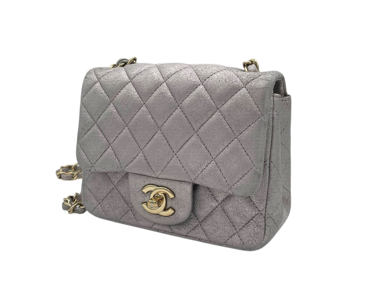 CHANEL IN METALLIC LILAC LEATHER